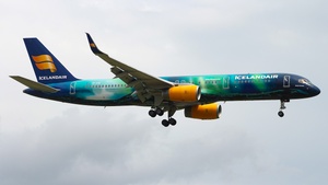 Photo of TF-FIU - Boeing 757-256 operated by Icelandair