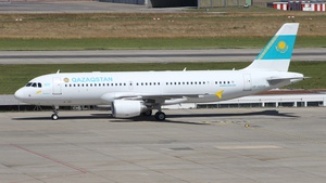 Photo of UP-A2001 - Airbus A320-214(CJ) Prestige operated by Government of Kazakhstan
