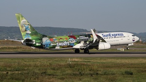 Photo of TC-SPY - Boeing 737-8EH operated by SunExpress