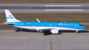 Photo of PH-EZP - Embraer ERJ-190STD operated by KLM Cityhopper