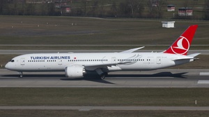 Photo of TC-LLB - Boeing 787-9 Dreamliner operated by Turkish Airlines
