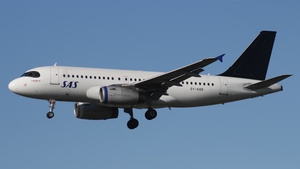 Photo of OY-KBR - Airbus A319-131 operated by SAS Scandinavian Airlines