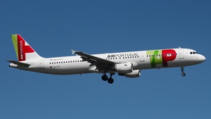 Photo of CS-TJE - Airbus A321-211 operated by TAP Air Portugal