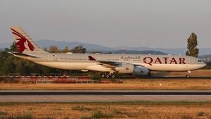 Photo of A7-HHH - Airbus A340-541 operated by Qatar Amiri Flight