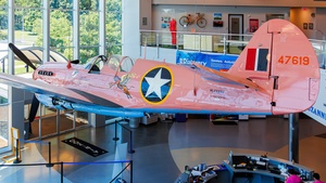 Photo of NL222SU - Curtiss P-40N Warhawk operated by Air Zoo Museum