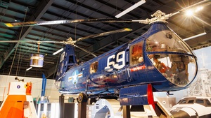 Photo of 147600 - Piasecki UH-25C Retriever operated by US Navy