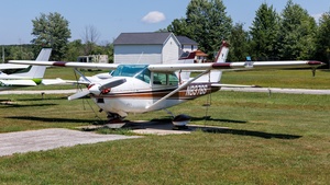 Photo of N8376S - Cessna 182H Skylane operated by Private
