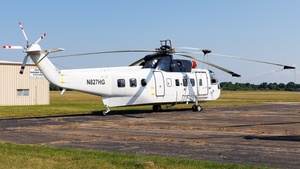Photo of N827HG - Sikorsky S-61N operated by CHI Aviation