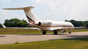 Photo of N394HH - Bombardier Global 5000 operated by Private