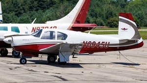 N6945U - Mooney M20E Super 21