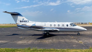 Photo of N440CT - Hawker Beechcraft 400XP operated by Wheels Up Private Jets