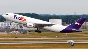 Photo of N689FE - Airbus A300F4-605R operated by FedEx