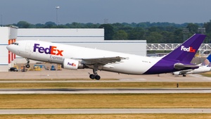 Photo of N674FE - Airbus A300F4-605R operated by FedEx