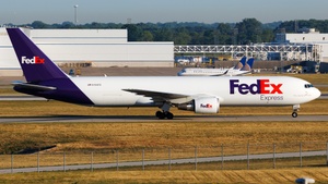 Photo of N169FE - Boeing 767-3S2F operated by FedEx