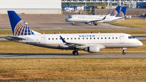 Photo of N632RW - Embraer ERJ-170SE operated by United Express (opb Republic Airways)