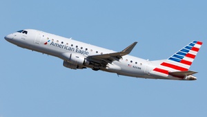 Photo of N261NN - Embraer ERJ-175LR operated by American Eagle (opb Envoy Air)