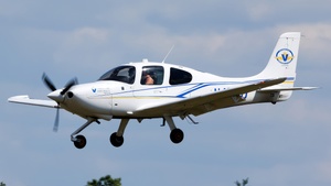 Photo of N47VU - Cirrus SR20 G6 operated by Vincennes University Indianapolis