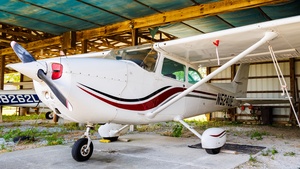 Photo of N5240E - Cessna 172N Skyhawk operated by Private