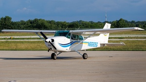 Photo of N6665G - Cessna 172N Skyhawk II operated by Purdue Aviation