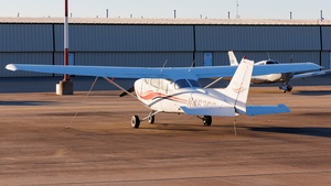 Photo of N463SP - Cessna 172S Skyhawk SP operated by Private