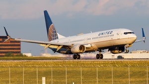 Photo of N37465 - Boeing 737-924(ER) operated by United Airlines
