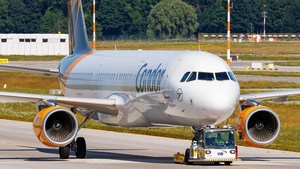 Photo of D-ATCA - Airbus A321-211 operated by Condor