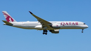 Photo of A7-ALS - Airbus A350-941 operated by Qatar Airways