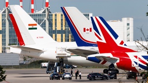 Photo of K7066 - Boeing 777-337(ER) operated by Government of India