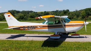 Photo of D-EISN - Cessna R172K Hawk XP II operated by AeroClub Göppingen-Salach