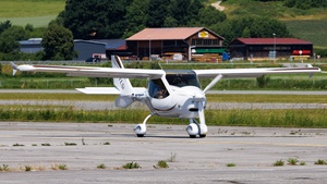 Photo of D-MZCT - Flight Design CTLSi operated by Private