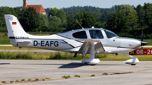 Photo of D-EAFG - Cirrus SR22T G6 GTS operated by Private