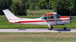 Photo of N48WE - Cessna 182P Skylane II operated by Skydive Salzburg