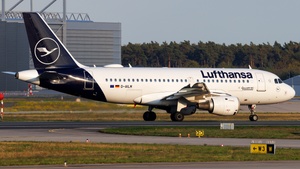 Photo of D-AILM - Airbus A319-114 operated by Lufthansa