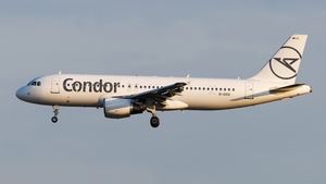 Photo of D-AICU - Airbus A320-214 operated by Condor