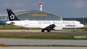 Photo of D-AIRW - Airbus A321-131 operated by Lufthansa