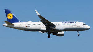 D-AIUE - Airbus A320-214