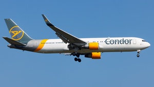 Photo of D-ABUA - Boeing 767-330(ER) operated by Condor