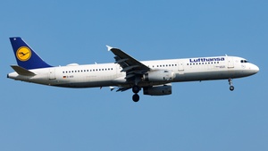 Photo of D-AISI - Airbus A321-231 operated by Lufthansa