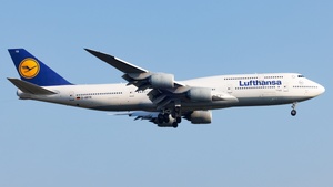 Photo of D-ABYR - Boeing 747-830 operated by Lufthansa