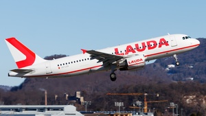 Photo of 9H-LOA - Airbus A320-214 operated by Lauda Europe