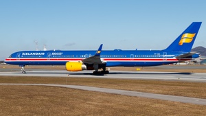 Photo of TF-ISX - Boeing 757-3E7 operated by Icelandair