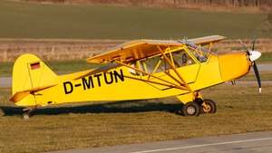 Photo of D-MTUN - Zlin Savage Classic operated by Fliegerclub Condor