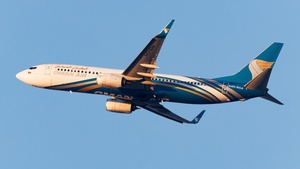 Boeing 737-81M