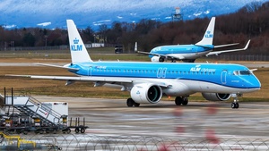 Photo of PH-NXE - Embraer ERJ-195-E2 operated by KLM Cityhopper