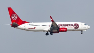 Boeing 737-85R