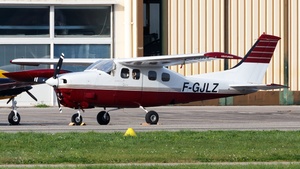 Photo of F-GJLZ - Cessna P210N Pressurized Centurion II operated by Private