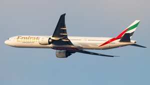 Photo of A6-ECR - Boeing 777-31H(ER) operated by Emirates