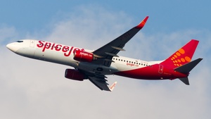 Photo of VT-SYZ - Boeing 737-85R operated by SpiceJet
