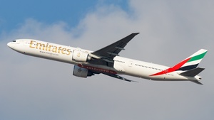 Photo of A6-EPM - Boeing 777-31H(ER) operated by Emirates