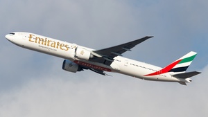 Photo of A6-ENX - Boeing 777-31H(ER) operated by Emirates